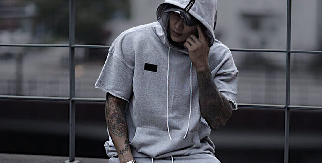 outfits con sudaderas sin manga