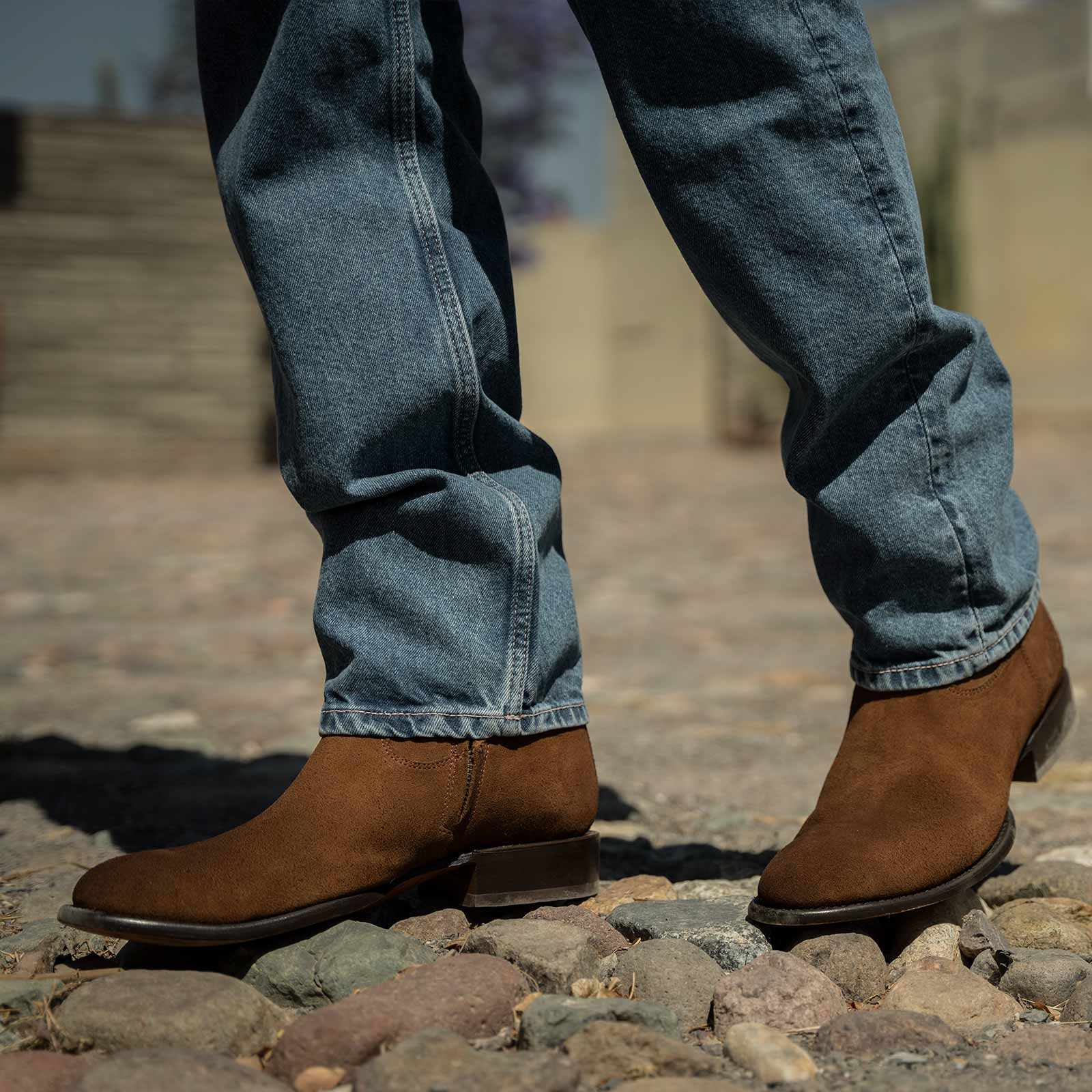 Botas gamuza negras discount hombre